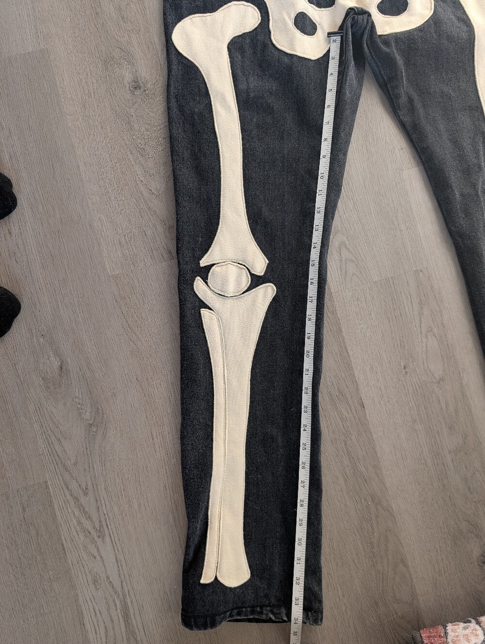 MNML Skeleton Bone Print Black Jeans Grunge Alt Fashion Streetwear Sz 38 X 34 - Picture 9 of 10
